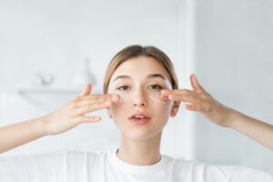 Non-Surgical Ways to Get Rid of Bags Under Eyes