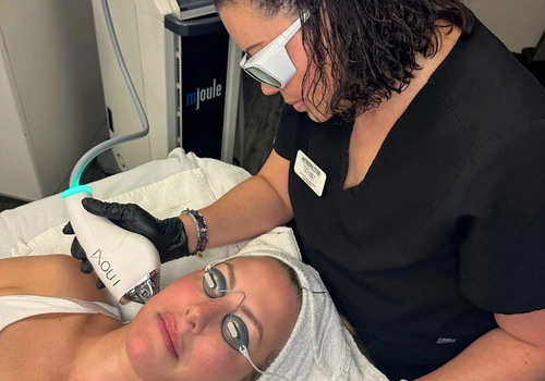 Our top-rated Minneapolis skin care experts will make sure your skin glows