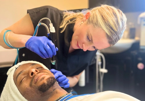 Our top-rated Minneapolis skin care experts will make sure your skin glows